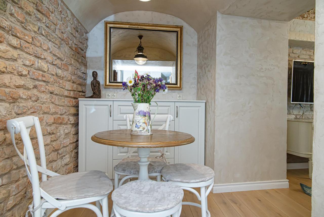 Luxury In Pilies Street *